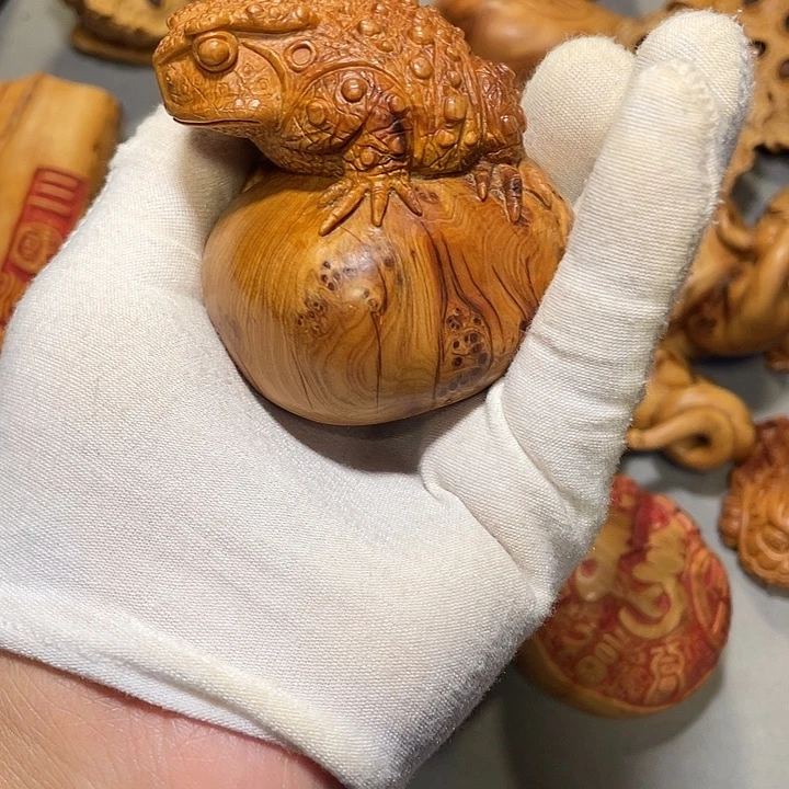 格***开柏木太行崖柏手工金蟾把件