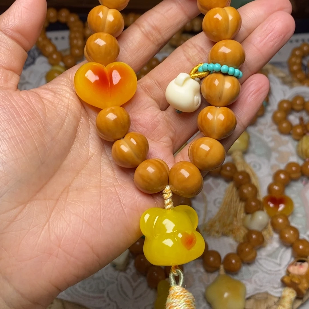 猴头核桃吊坠屁桃15加