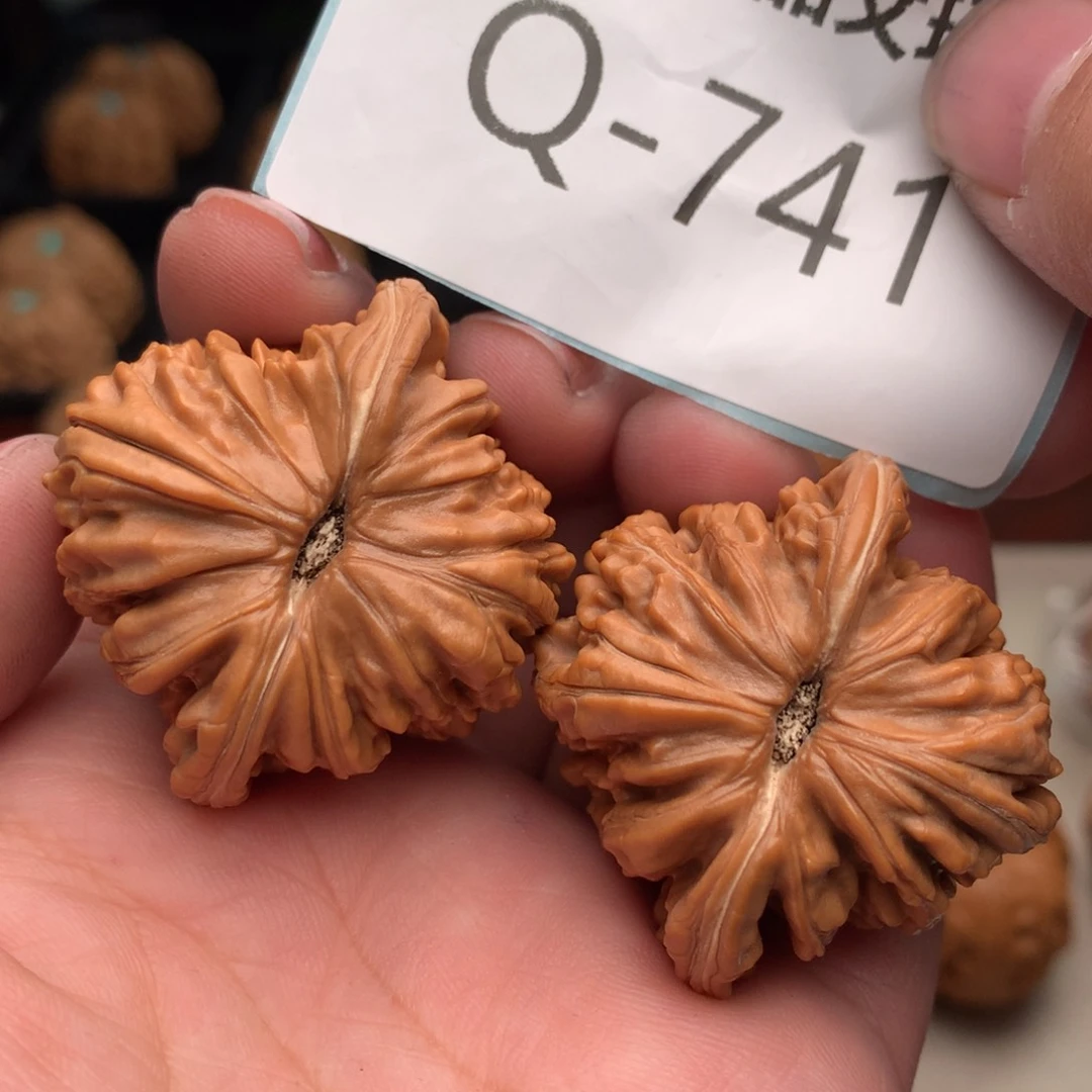 文玩核桃把件40楼………