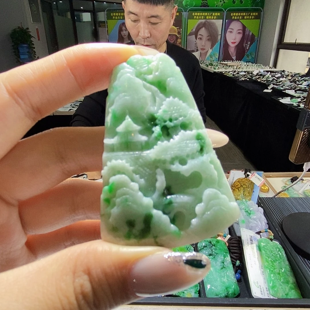 颈饰未镶嵌翡翠翡翠