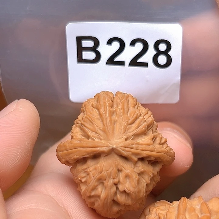 吊坠文玩核桃37免白狮子