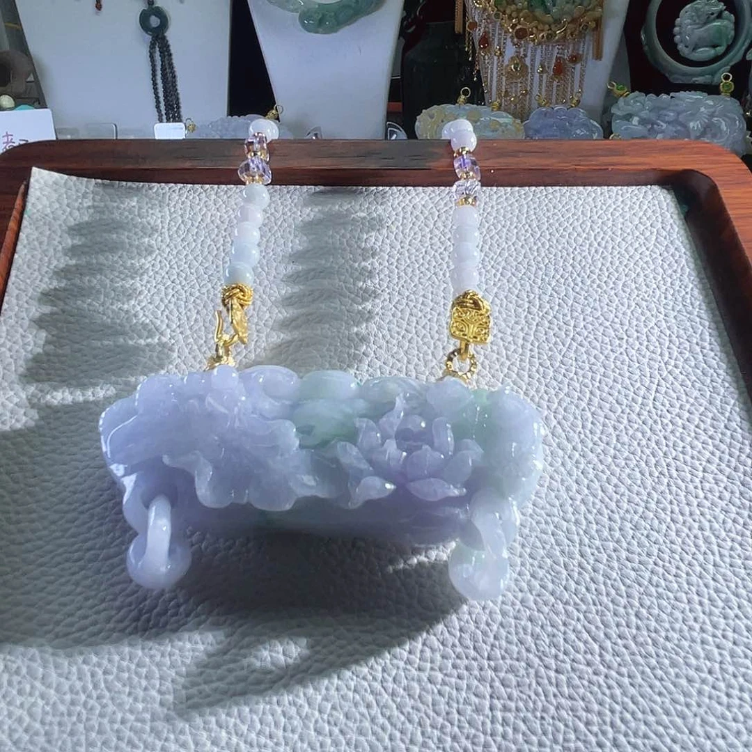 翡翠未镶嵌颈饰翡翠冰春彩玉衡锁