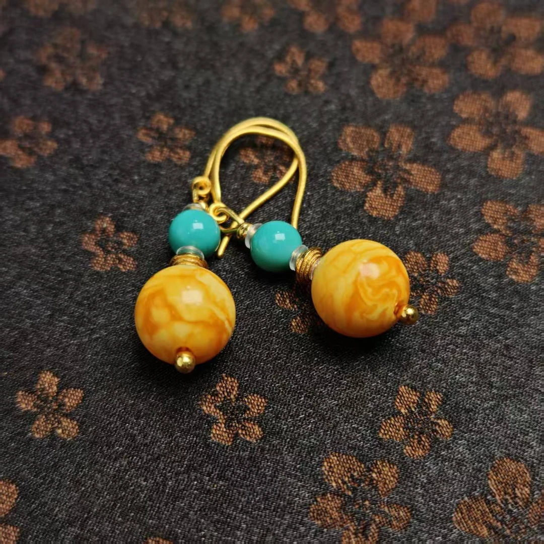 【珺笙珠宝】妖花蜜蜡镶嵌18K金绿松石圆珠耳钩M88821506001