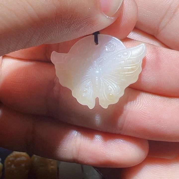 和田玉未镶嵌颈饰天***哦