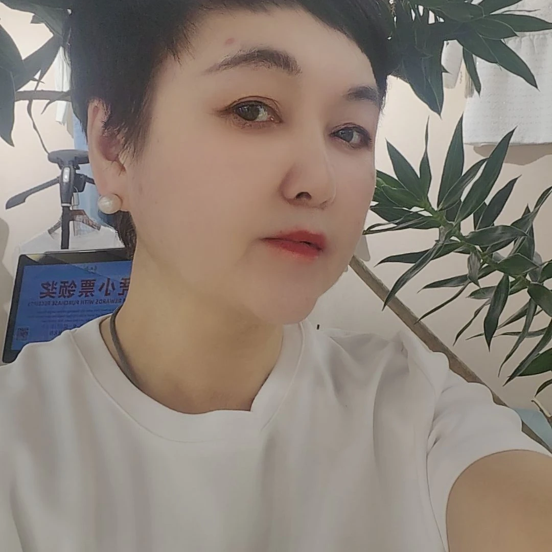 妱茗优选春季新品T恤上新简约时尚百搭