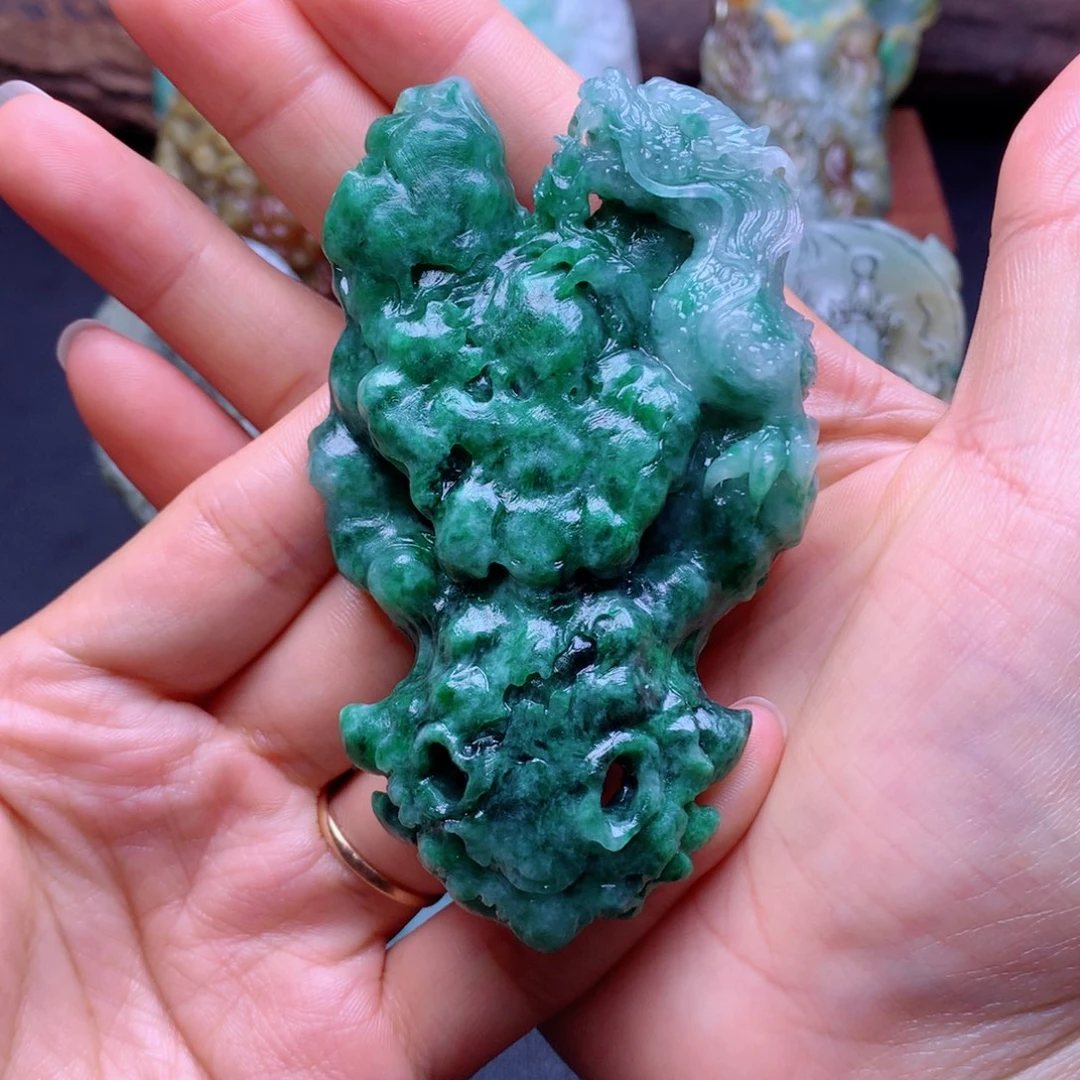 桑***哥定制翡翠未镶嵌翡翠
