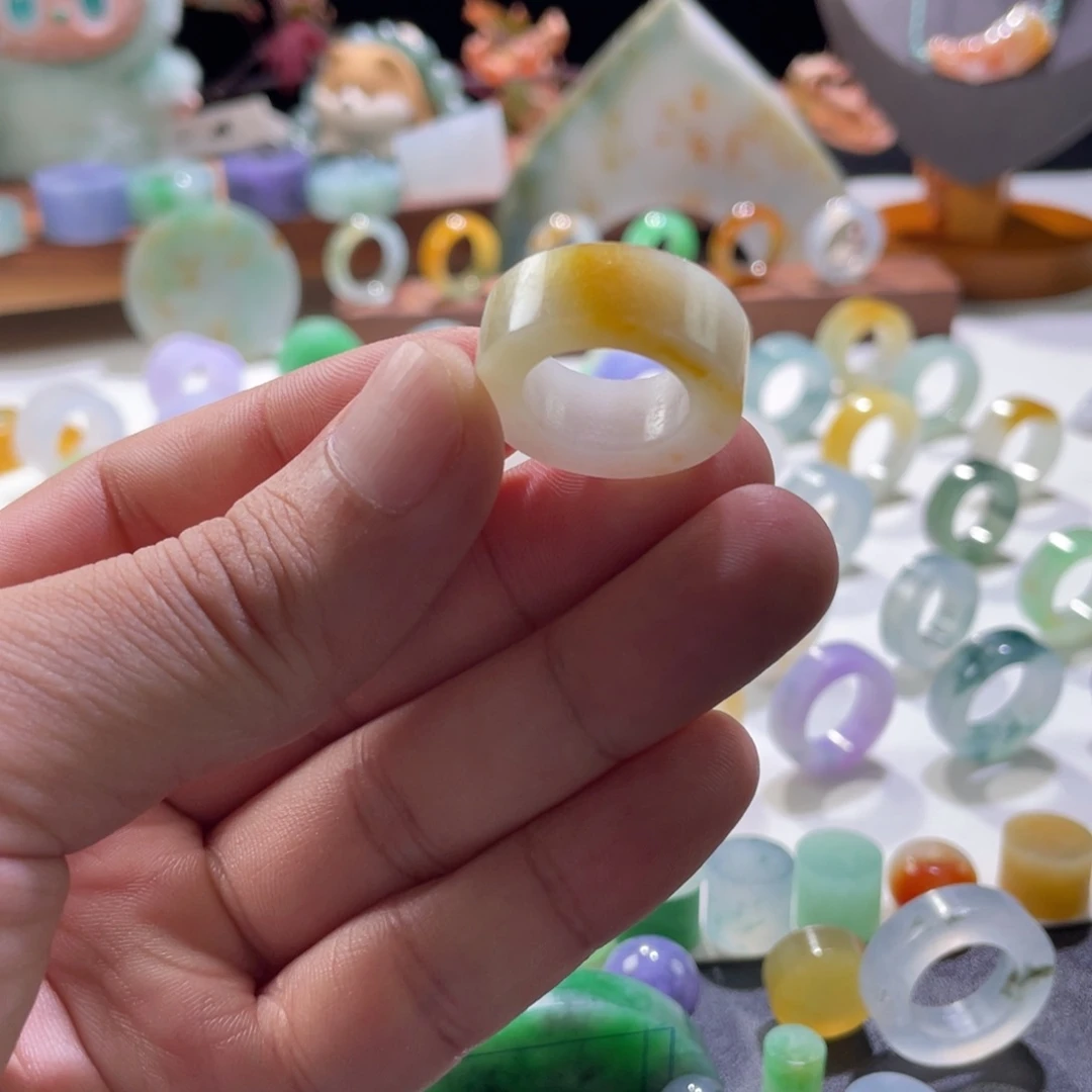 未镶嵌定制翡翠翡翠