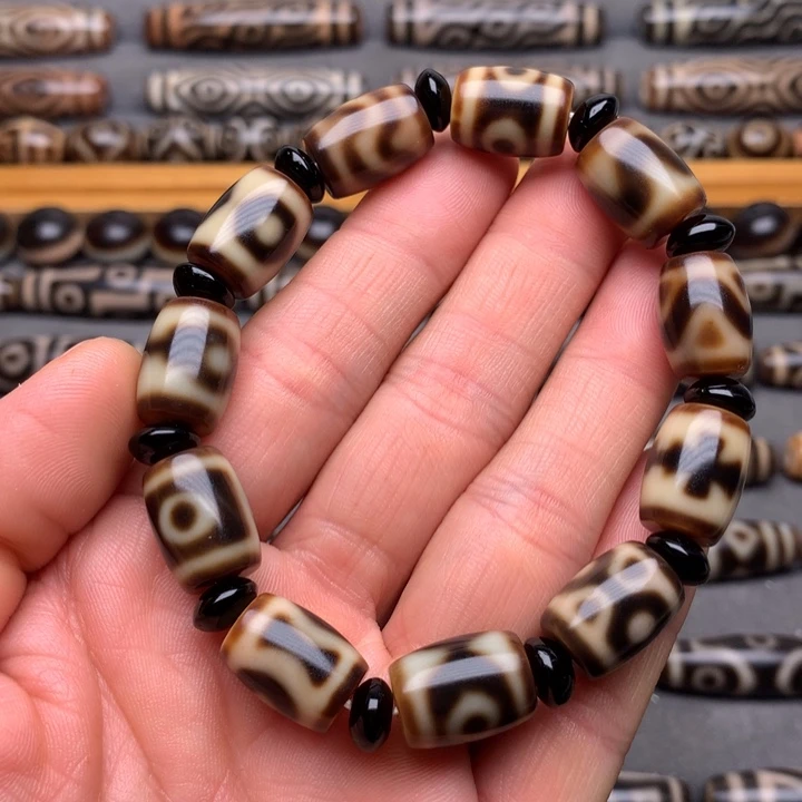 德***行玛瑙/玉髓未镶嵌颈饰