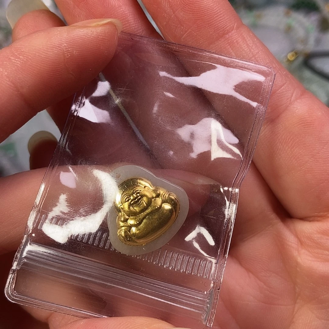 翡翠未镶嵌颈饰小佛公