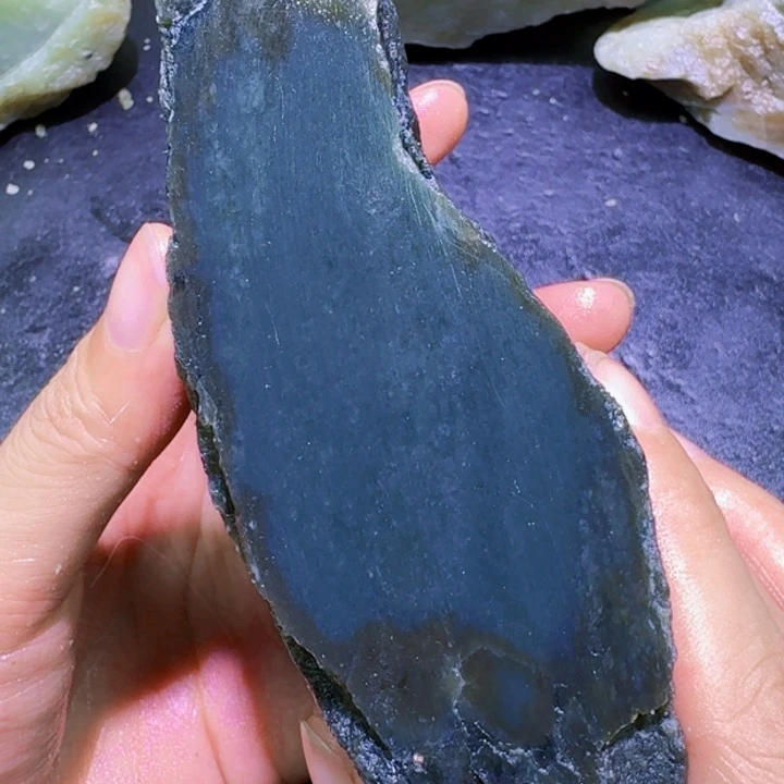 未镶嵌和田玉（糖玉）珠宝半成品