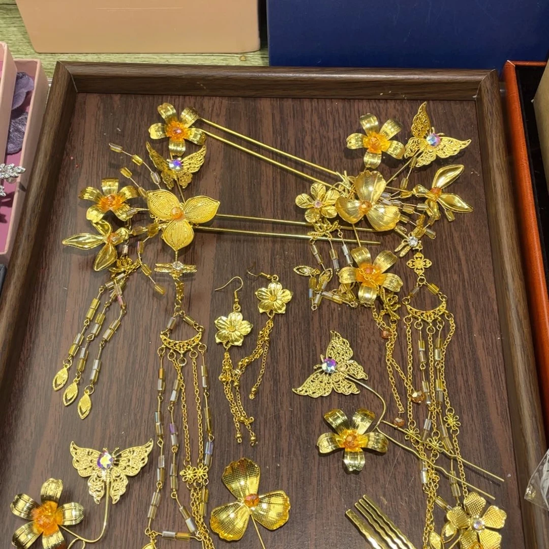 混合材质新娘头饰