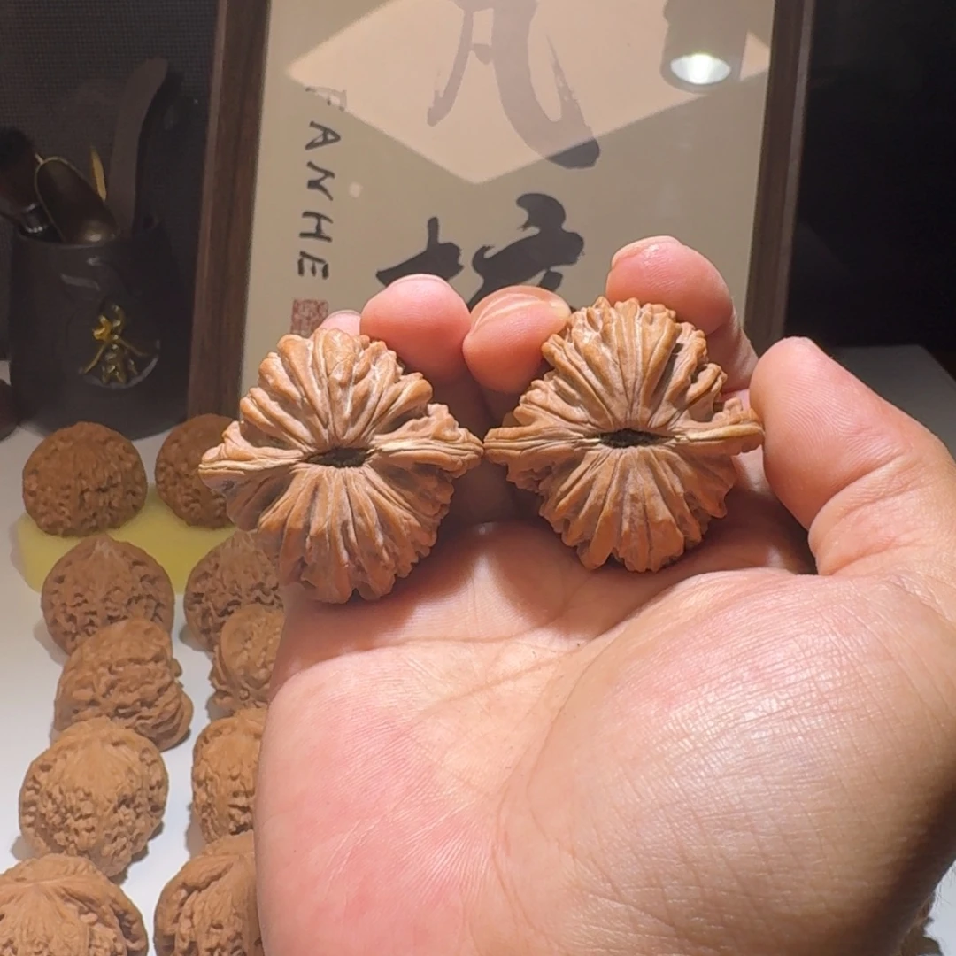 阿***哲文玩核桃吊坠43尺寸全品四座楼
