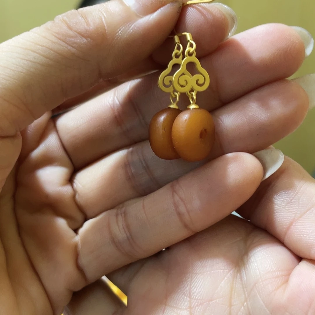 【闪购商品】琥珀未镶嵌耳饰微瑕