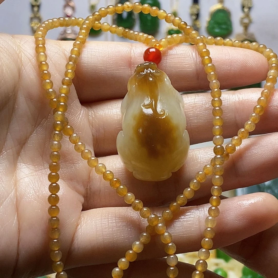 和田玉（糖玉）未镶嵌颈饰