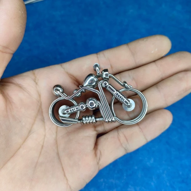 手工制作不锈钢摩托车钥匙扣