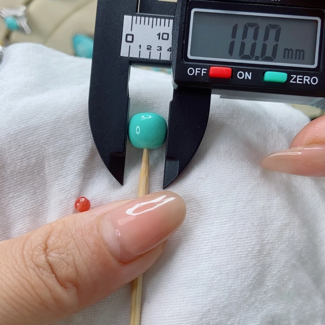 南红玛瑙未镶嵌珠宝奇石