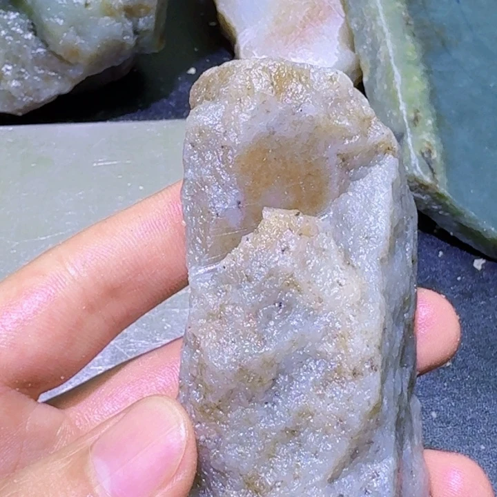 和田玉未镶嵌珠宝半成品