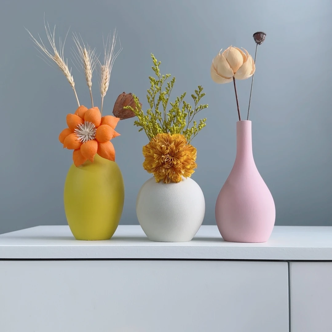 摆件陶瓷小花瓶摆件含花总高约20-30cm