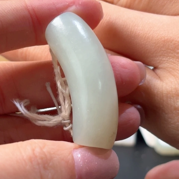 和田玉挂件未镶嵌牛**坤