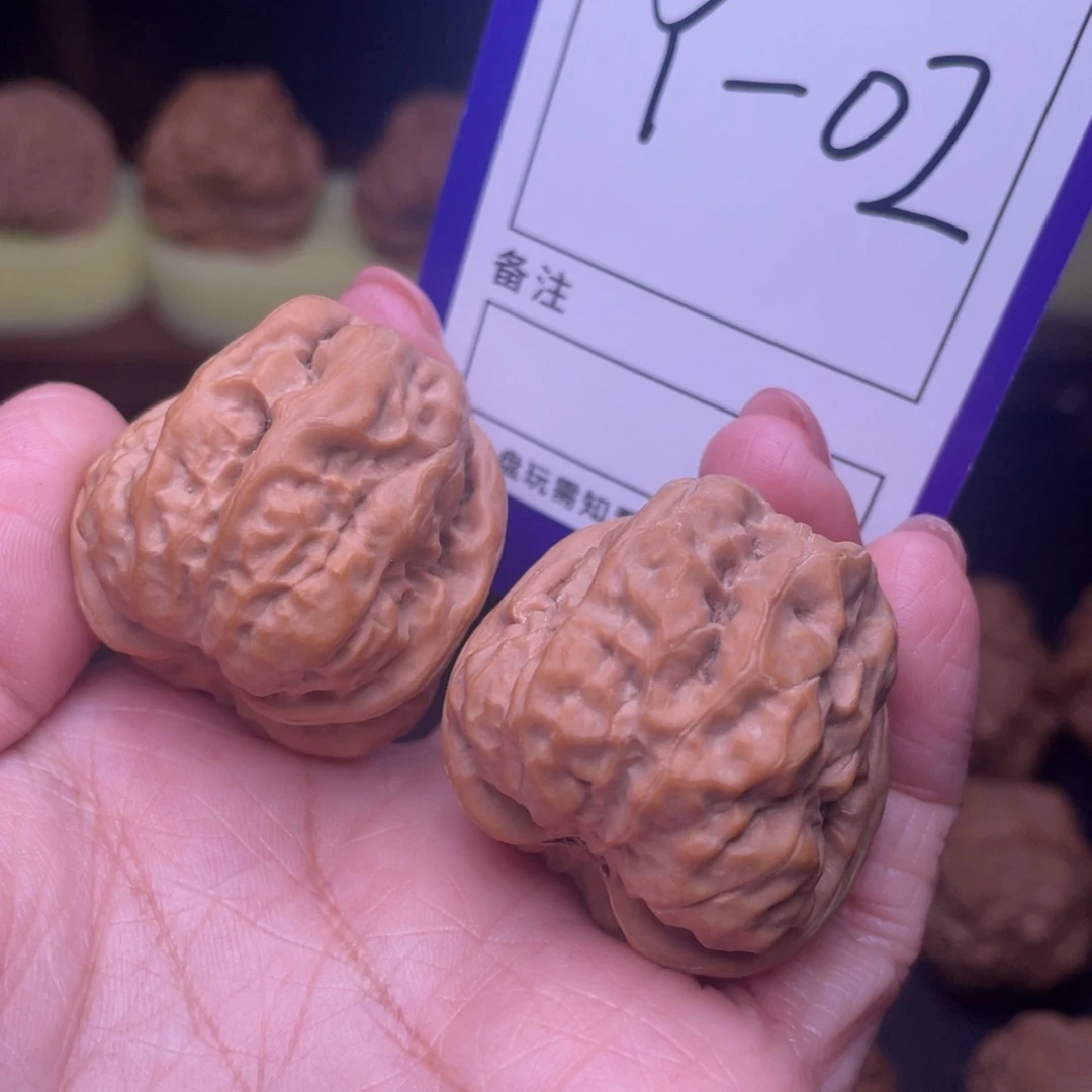 W***e吊坠文玩核桃核桃