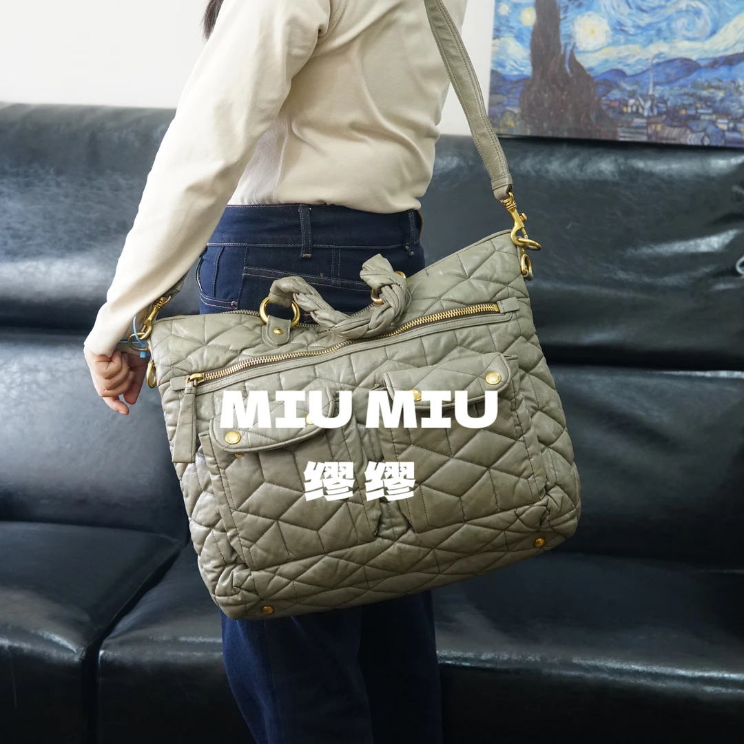 95新 MIU MIU/缪缪 miumiu/灰绿色斜挎包/FYWD10423066/3066