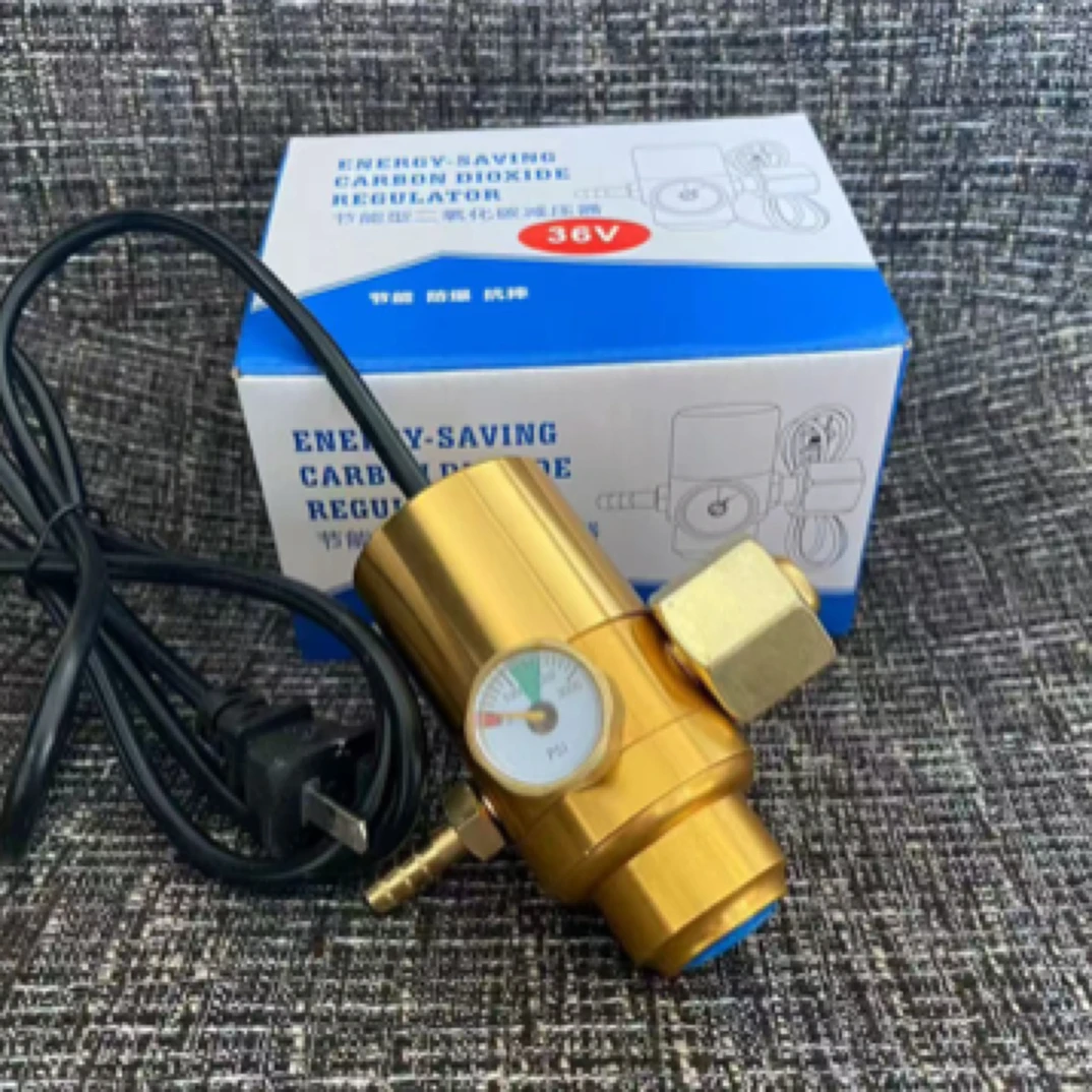 防摔耐用节能型二氧化碳减压阀压力表