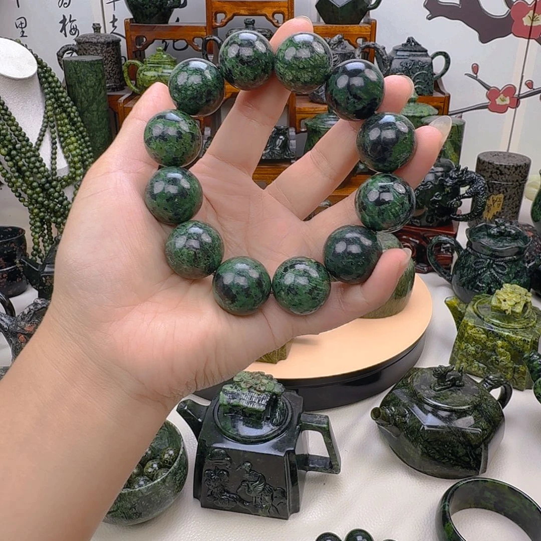 杨***士蛇纹石玉未镶嵌藏玉药王精美手串