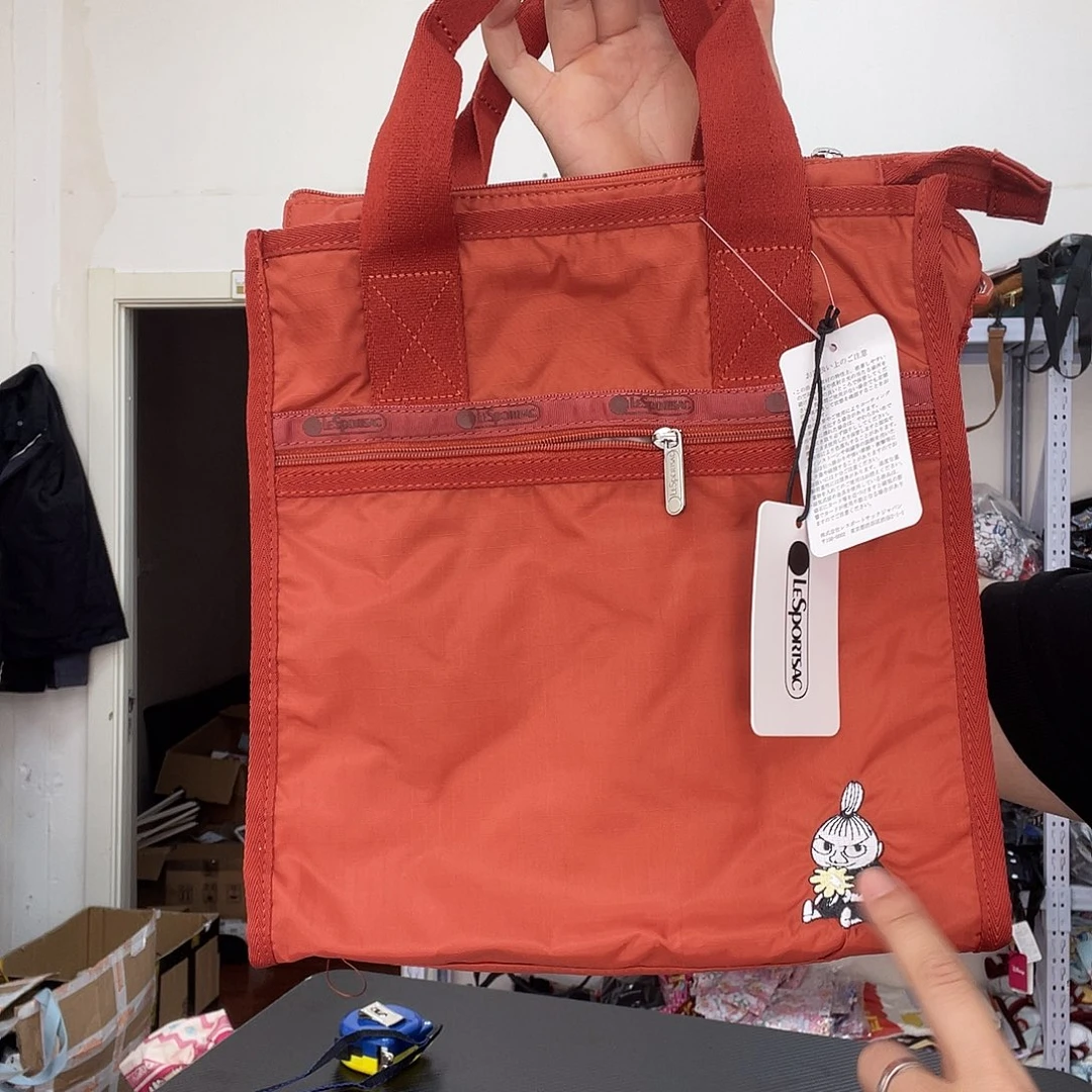 PU化妆包等各种产品的