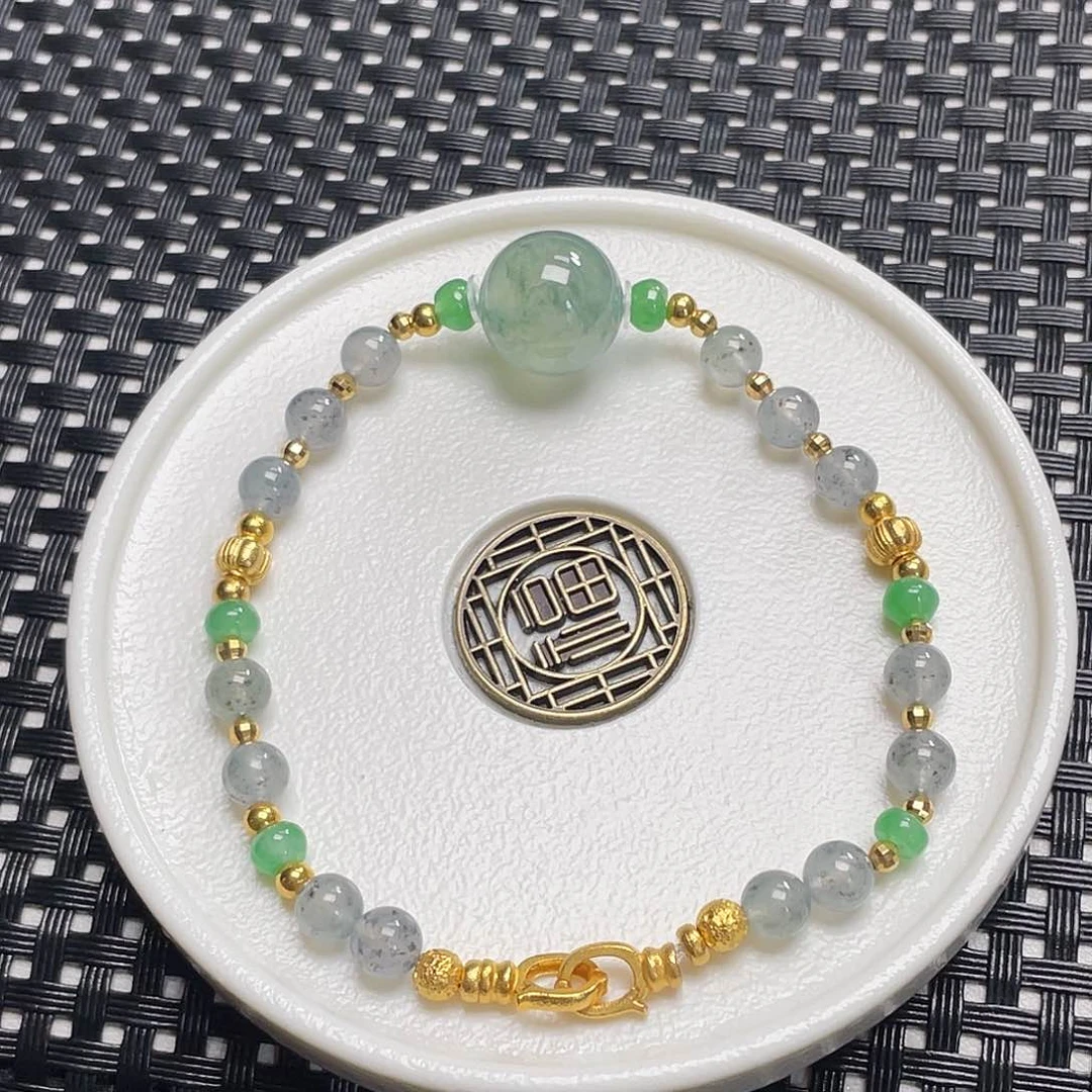 翡翠手链未镶嵌卡