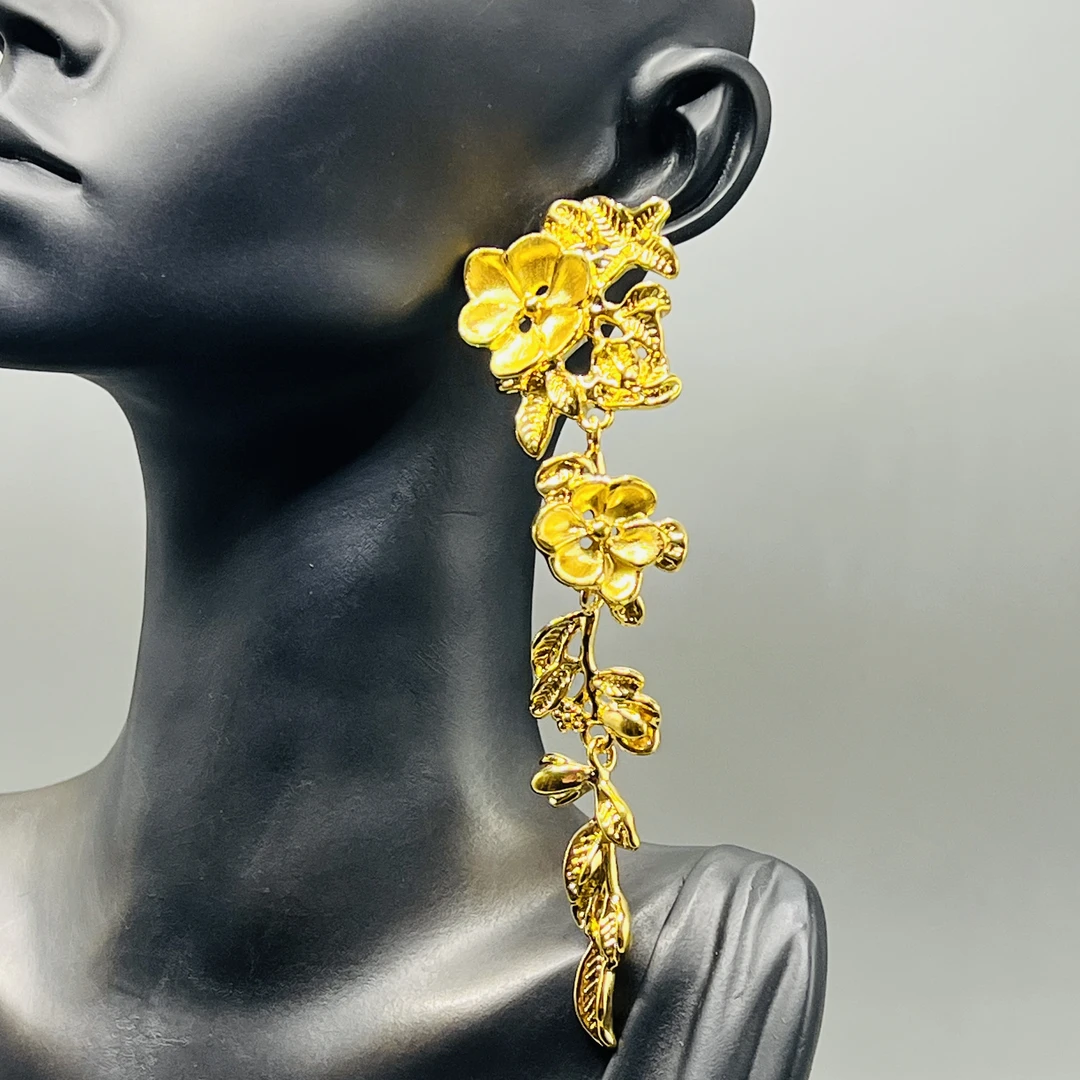 A播 15.62g足金999耳饰e