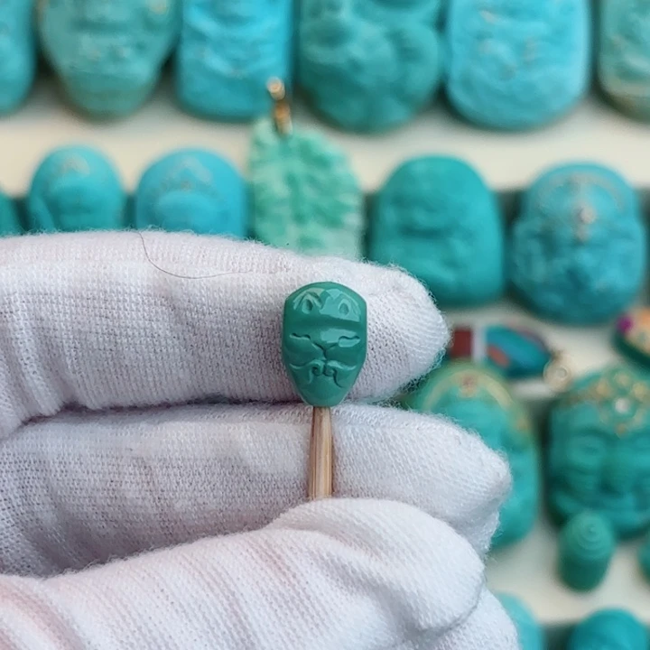 未镶嵌绿松石珠宝奇石