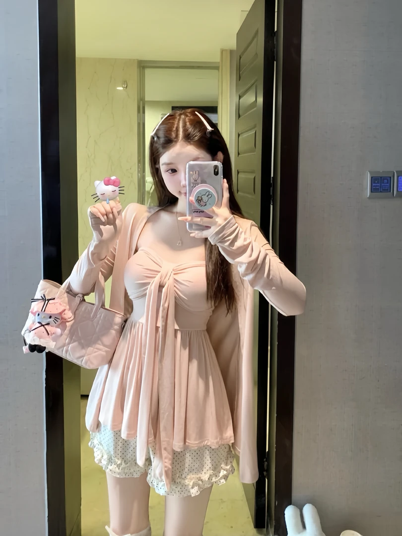 纯欲辣妹上衣 气质修身夏日款外穿小众显瘦时尚系列