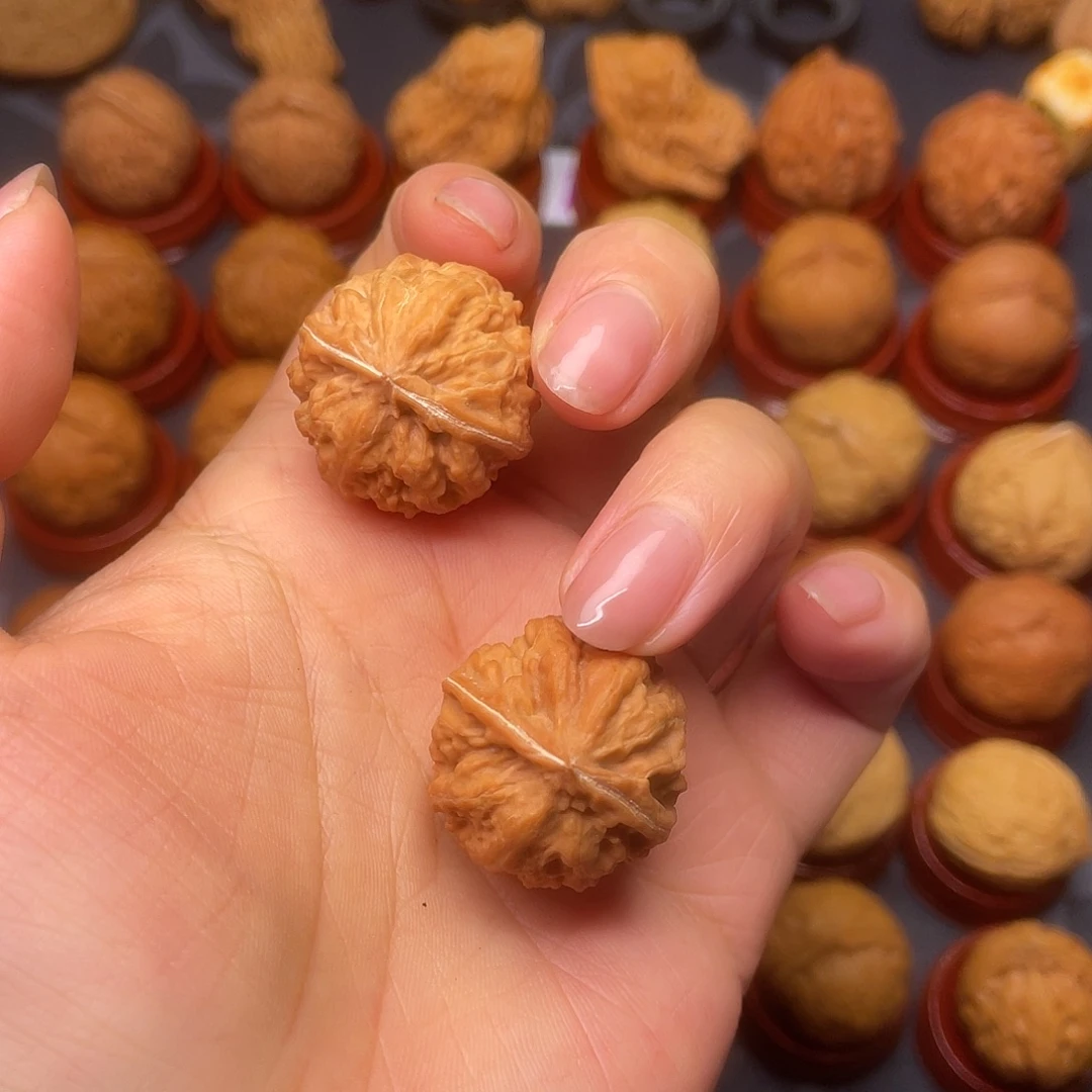 文玩核桃把件龙爪