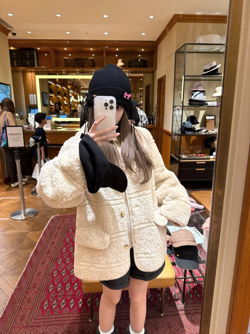 2025新款连帽仿羊羔毛外套女白色冬季皮毛一体环保皮草