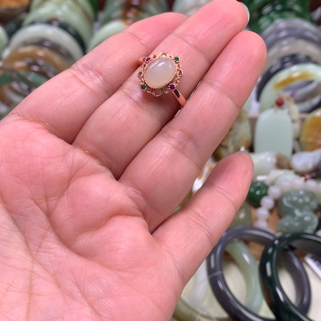 和田玉未镶嵌戒指