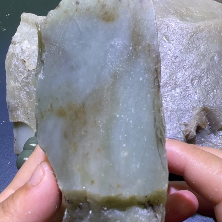 和田玉未镶嵌珠宝半成品