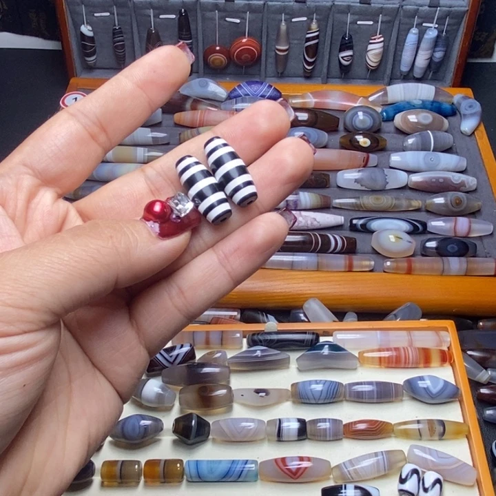 玛瑙/玉髓颈饰未镶嵌宋****?