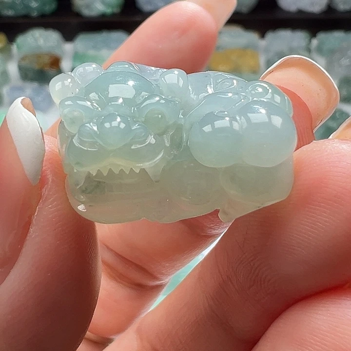 颈饰未镶嵌翡翠貔貅