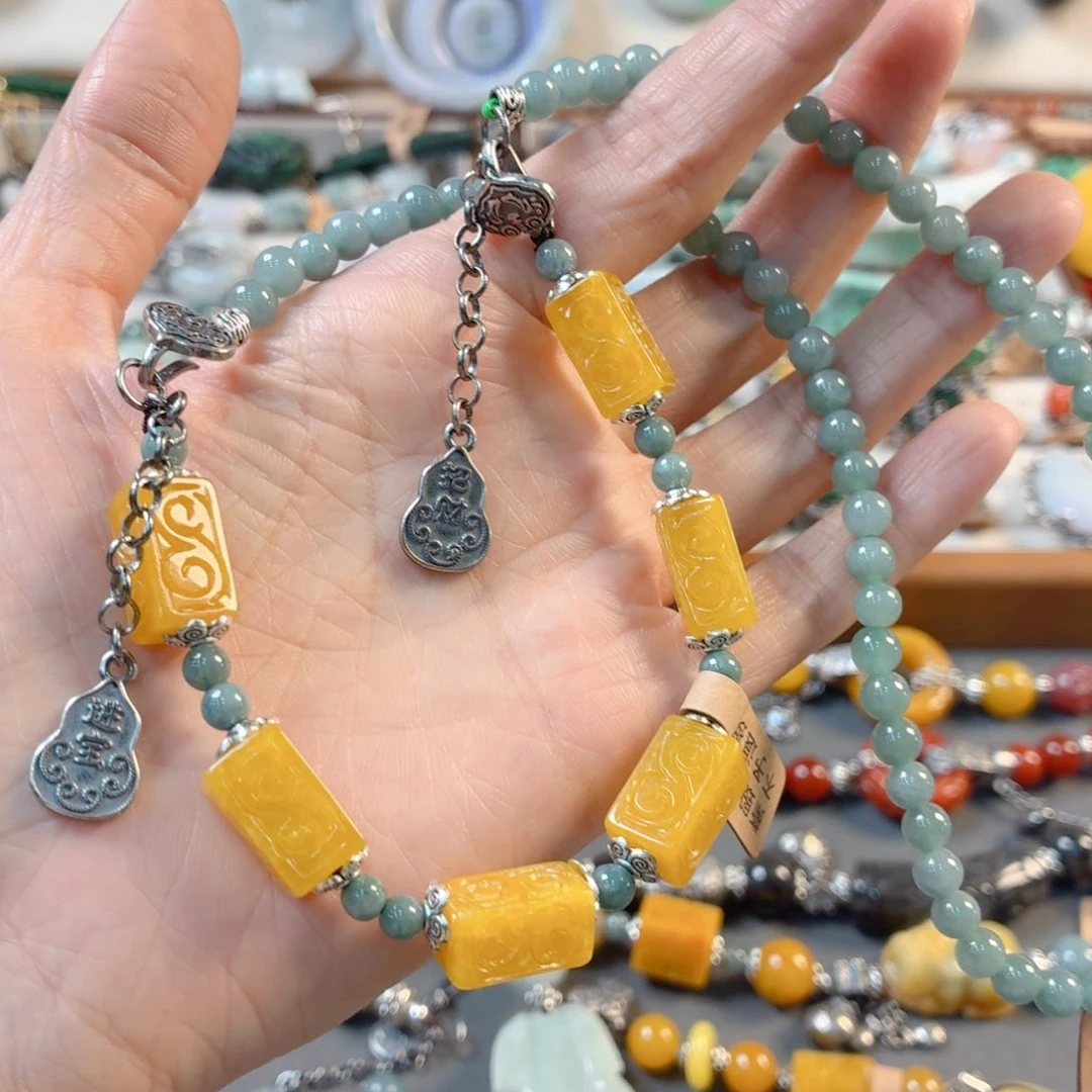 睦***翡翠未镶嵌颈饰手串