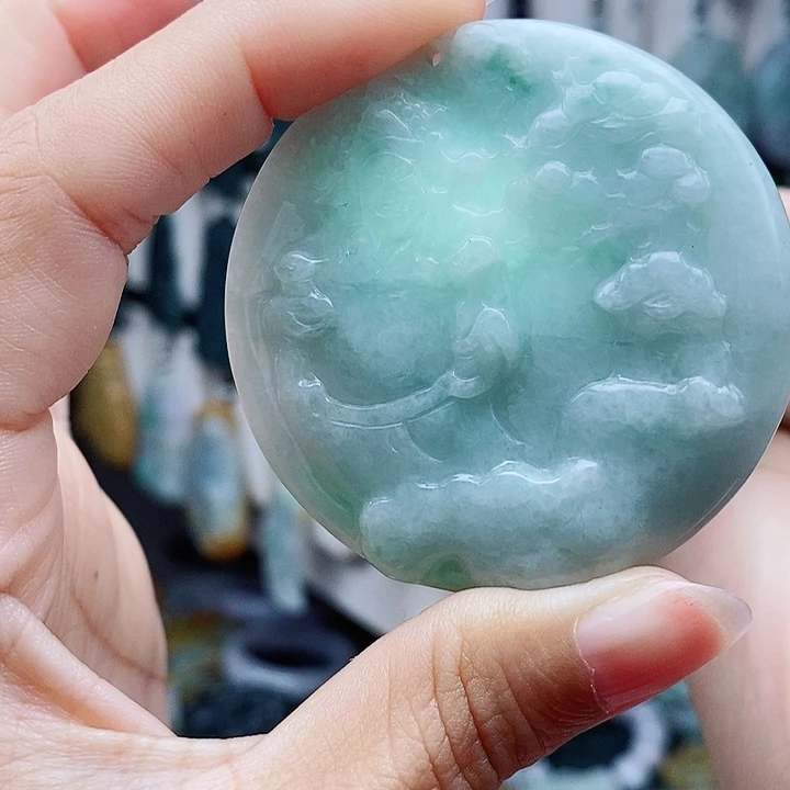 翡翠未镶嵌颈饰翡翠