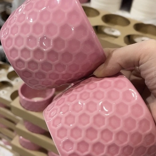 多肉绿植陶瓷花盆9.9包邮，有孔