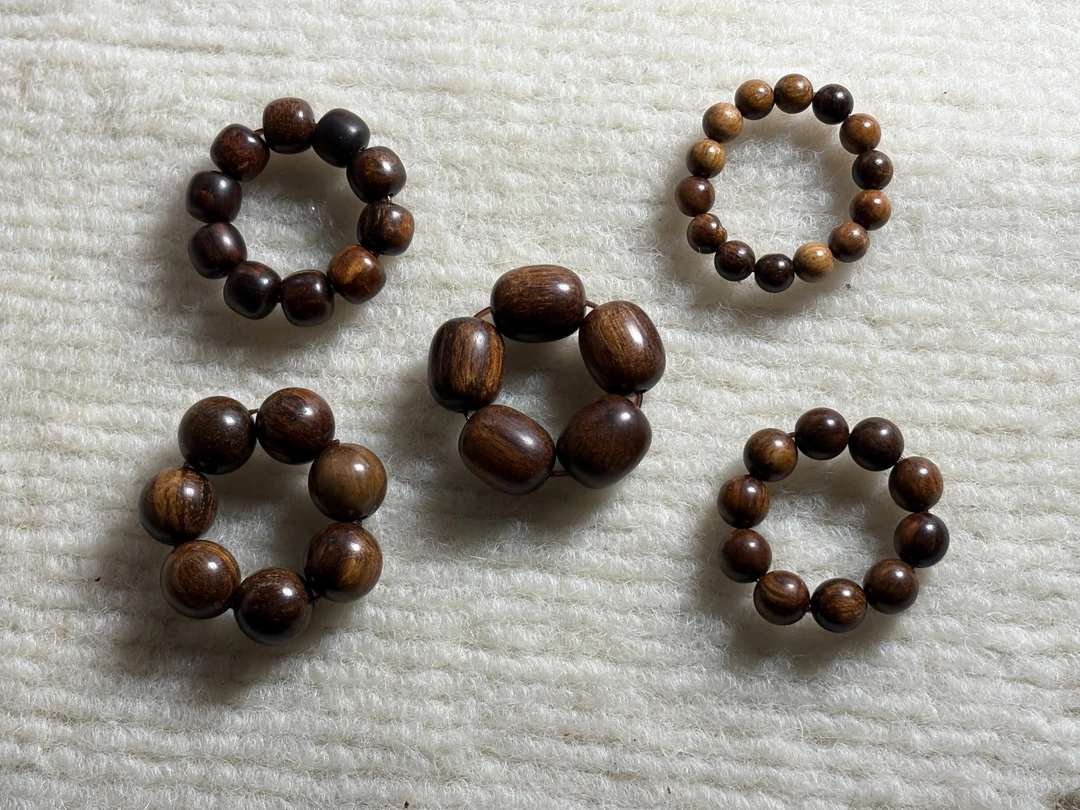 随机一个 贡木瑕疵吊坠