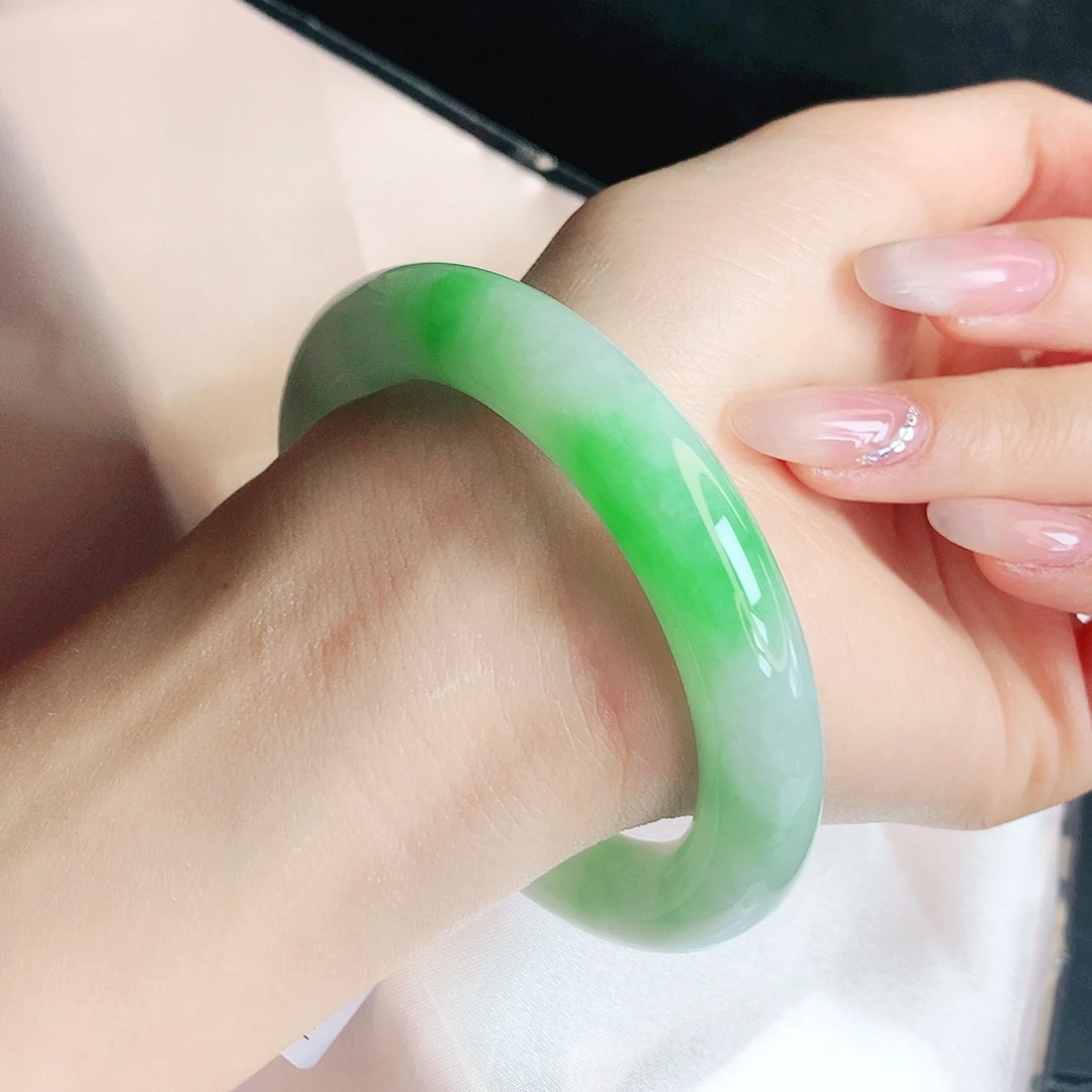 翡翠未镶嵌手镯缅甸天然a货翡翠手镯