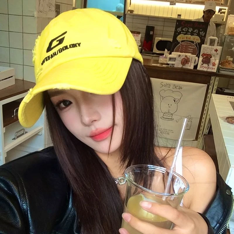 美式嘻哈刺绣破洞棒球帽子女春夏季宽帽檐大脸显脸小加深鸭舌帽