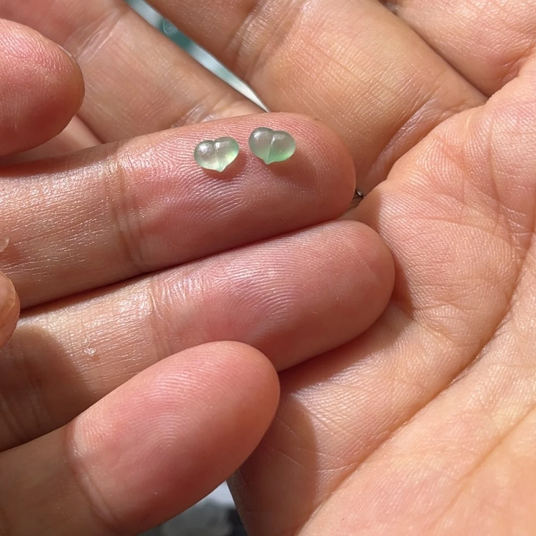 未镶嵌定制翡翠桃心