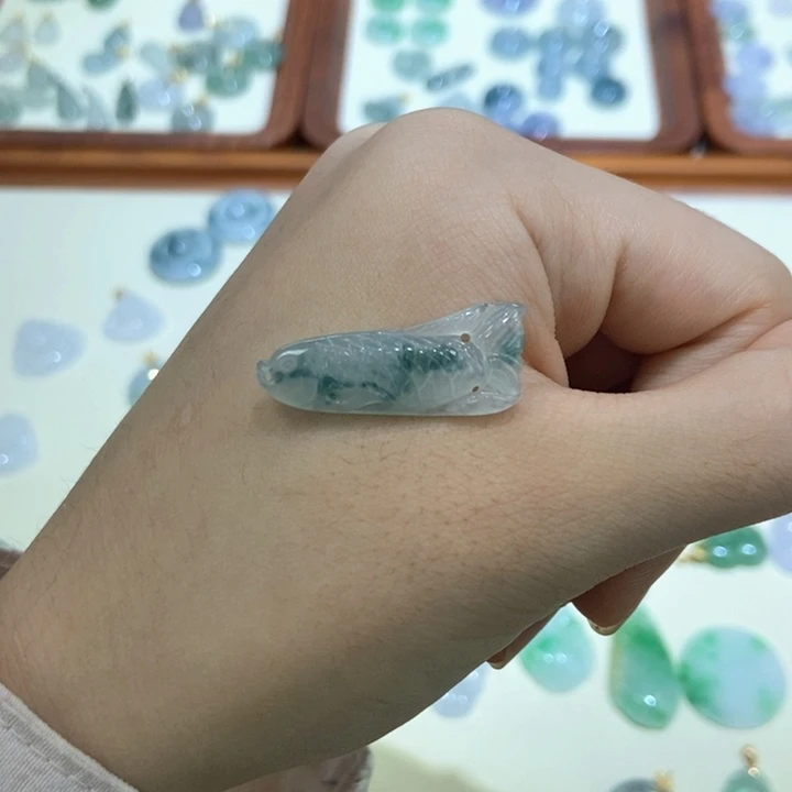 颈饰未镶嵌翡翠鱼