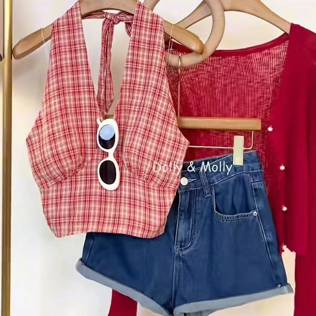 度假风夏季挂脖背心设计感无袖小衫吊带气质百搭显瘦带胸垫上衣潮