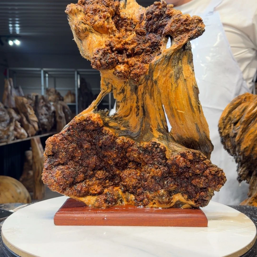 用***9木王一刀琥珀木摆件38