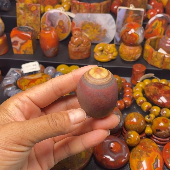 玛瑙/玉髓手把件未镶嵌