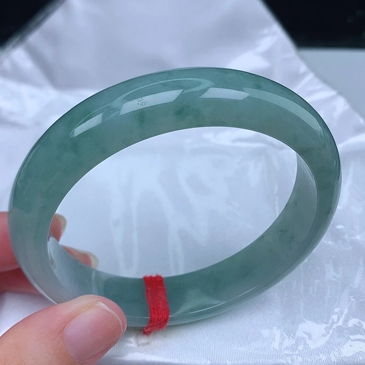 未镶嵌手镯翡翠天然